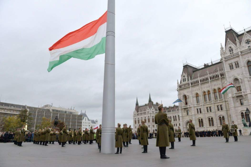 Macaristan'ın başkenti BUDAPEŞTE