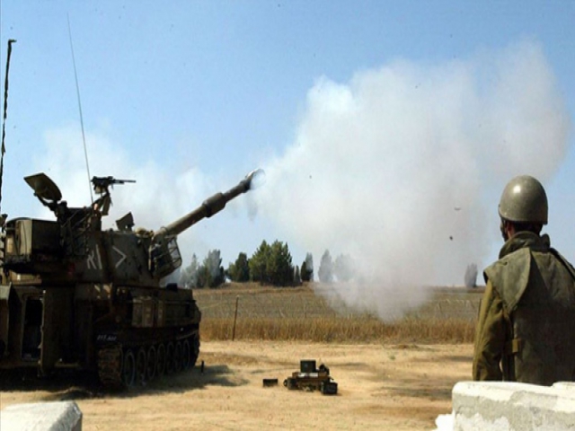 İsrail'den Gazze'nin 2 noktasına tank atışı