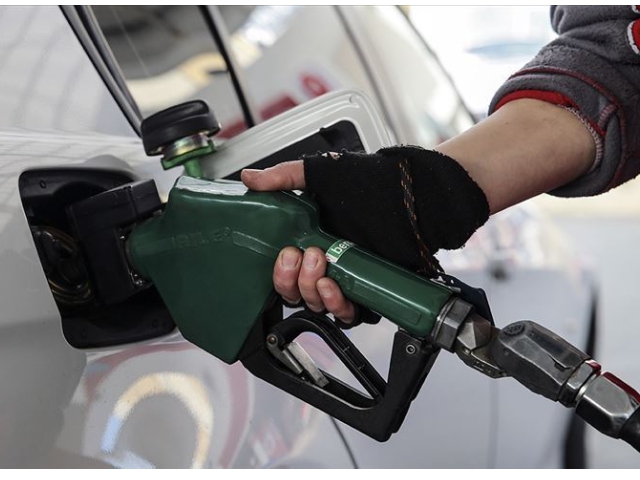 Akaryakıtta "indirim" dönemi