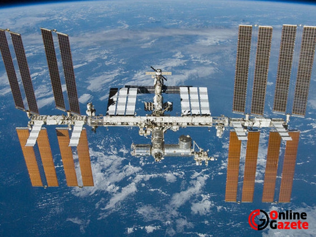 Yeni astronot ve kozmonotlar virüs bulaşmaması için karantina önlemleri altında uzaya gönderildi