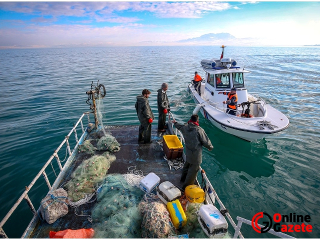 Tekne faciasında kaybolan 2 kişiye daha ulaşıldı, ölü sayısı 21'e yükseldi