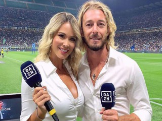 Taraftar ''Göğüslerini aç'' tezahüratı yaptı ve...