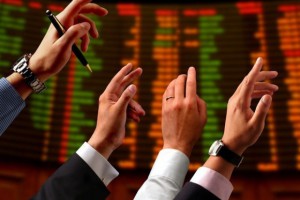 İlaç ve market hisselerine hücum var