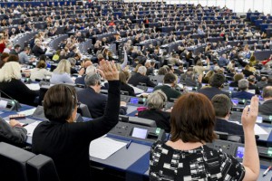 Avrupa Parlamentosu'ndan İngiltere'ye uyarı